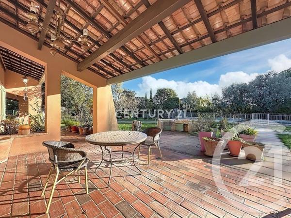 Maison à vendre  5 pièces - 174,33 m 2   AUBAGNE  - 13