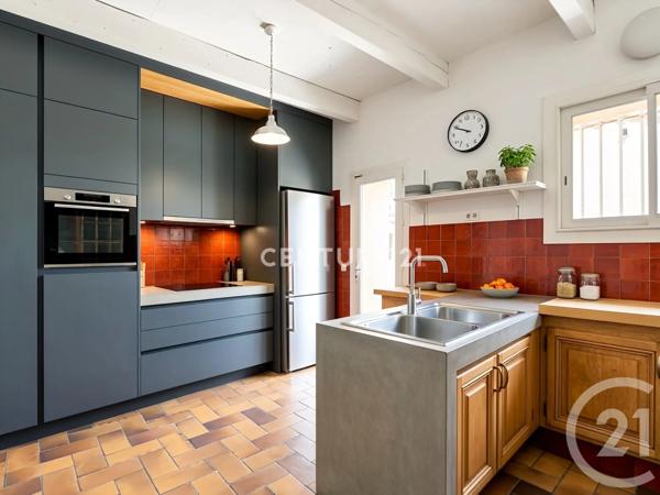 Maison à vendre  5 pièces - 174,33 m 2   AUBAGNE  - 13