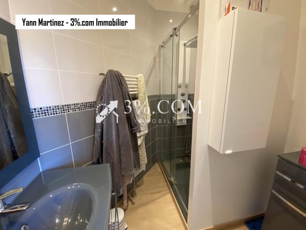 Maison
                                                                                                                                                                                                                                                                                                                        4 pièce(s)                                                                                                                                                                                                          3 chambre(s)                                                                                                                                                                                                          156  m²