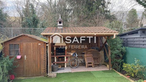 Pavillon sans une petite copro proche tout commerces