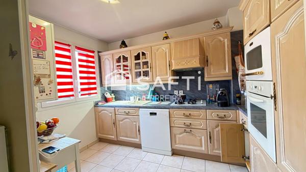 Pavillon sans une petite copro proche tout commerces