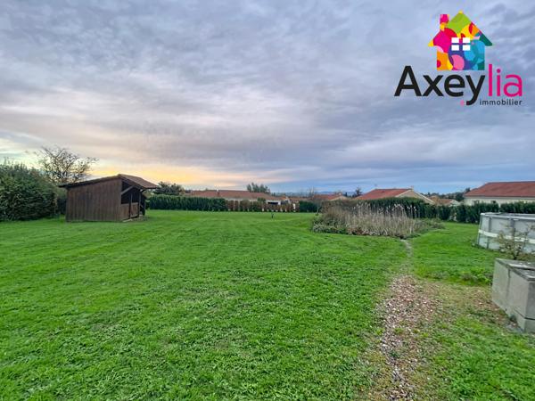 Villerest (42300) A VENDRE - VILLEREST - BELLE MAISON CONTEMPORAINE AVEC TROIS CHAMBRES ET TERRAIN CONSTRUCTIBLE DE 4324M2