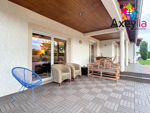 Villerest (42300) A VENDRE - VILLEREST - BELLE MAISON CONTEMPORAINE AVEC TROIS CHAMBRES ET TERRAIN CONSTRUCTIBLE DE 4324M2