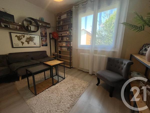 Maison à vendre  4 pièces - 104 m 2   CRUSEILLES  - 74