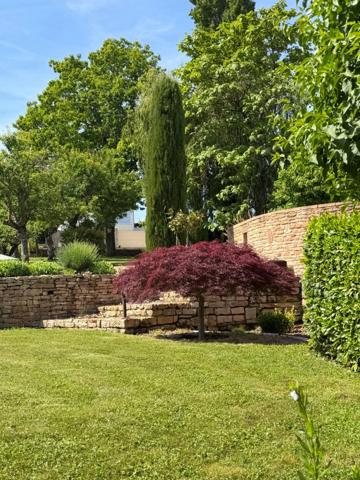 Maison à vendre 8 pièces proche de MACON (71)