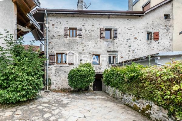 A VENDRE A PERRIGNIER - Maison de village de caractère avec fort potentiel – 110 m² – Terrain de 1 069 m²
