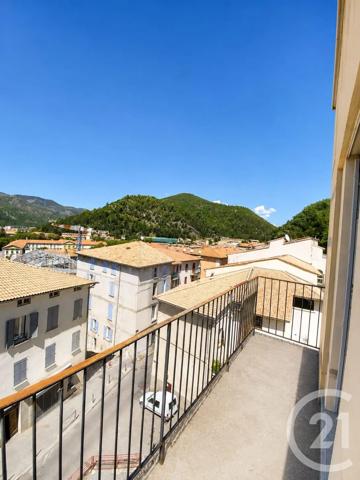 Appartement à vendre  6 pièces - 120,59 m 2   DIGNE LES BAINS  - 04