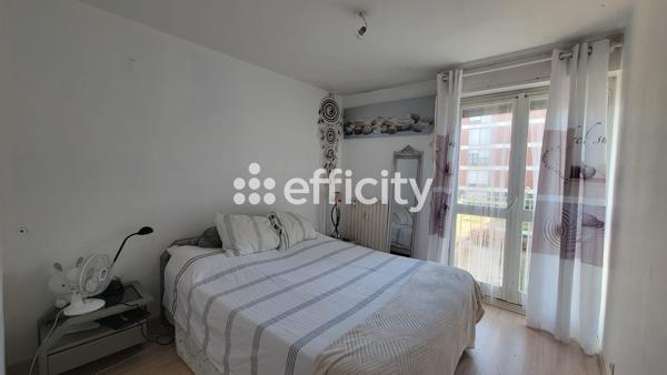 Appartement
         4 pièces
        - 86 m² Exclusivité 159 000 € *