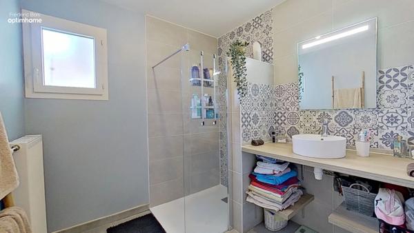 Maison récente de plain-pied au cœur de Vonnas – Confort et vie pratique