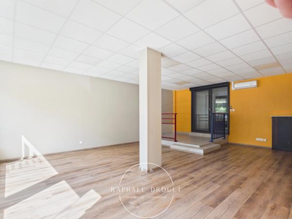 MURS COMMERCIAUX À VENDRE – EMPLACEMENT STRATÉGIQUE ENTRE SAINT-ÉTIENNE ET LYON