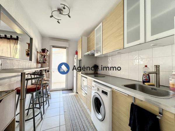 À vendre - Charmant Appartement T3 avec Terrasse, Cave et Garage à Hendaye