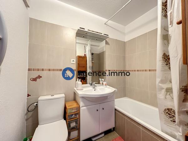 À vendre - Charmant Appartement T3 avec Terrasse, Cave et Garage à Hendaye