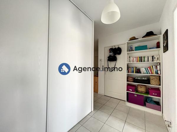 À vendre - Charmant Appartement T3 avec Terrasse, Cave et Garage à Hendaye