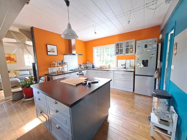 Maison à vendre 6 pièces CASTRES GIRONDE (33)
