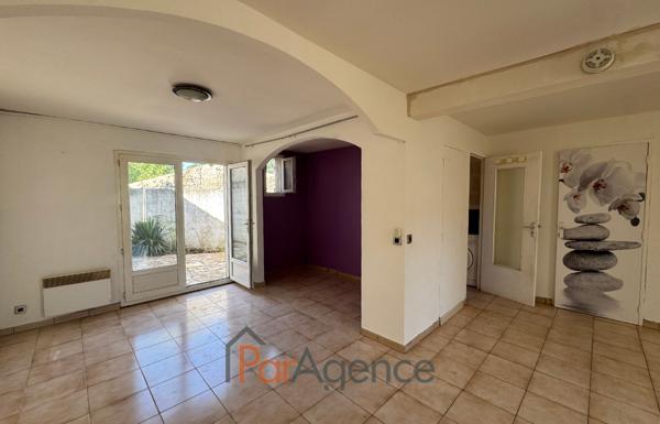 Maison charentaise Proximité commerces