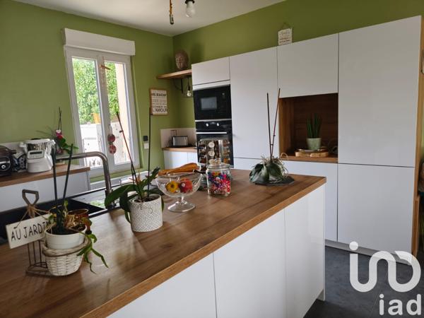 Maison à vendre 7 pièces 170 m² Noyant-Villages