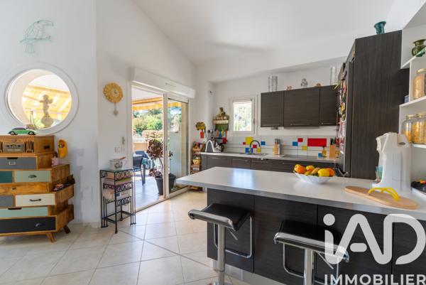 Appartement à vendre 4 pièces 75,84 m² Saint-Raphaël