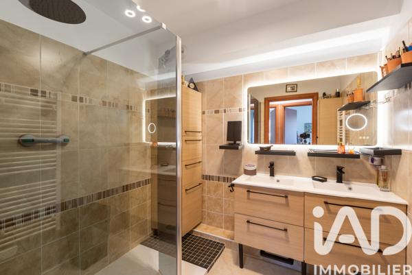 Appartement à vendre 4 pièces 75,84 m² Saint-Raphaël