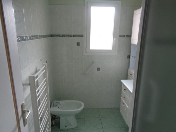 Superbe pavillon de plein pied de 95 m², 2315 m² de terrain, au calme, avec vues.