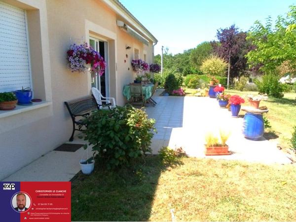 Superbe pavillon de plein pied de 95 m², 2315 m² de terrain, au calme, avec vues.