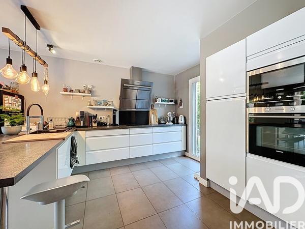 Maison à vendre 6 pièces 151 m² Montauroux
