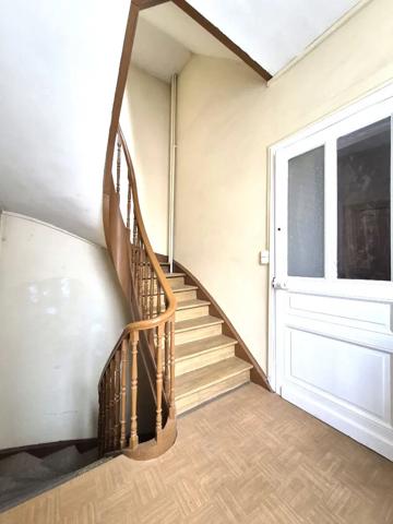 Immeuble à vendre 190m² Gouzeaucourt (59231)