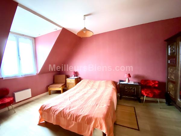 EN PLEIN CENTRE DE JANZE EN IMPASSE