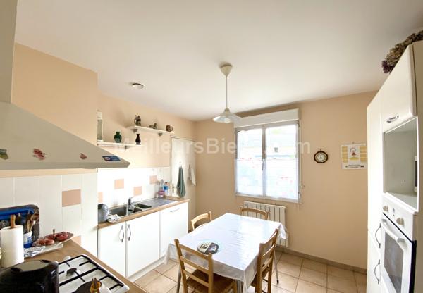 EN PLEIN CENTRE DE JANZE EN IMPASSE