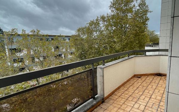 Appartement à vendre    3 pièces • 61,84 m2 Châtillon