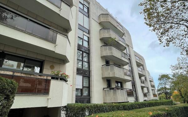 Appartement à vendre    3 pièces • 61,84 m2 Châtillon