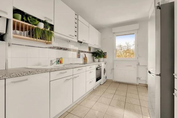 Grand T3 lumineux, Parking, local à vélos & cave Toulouse centre