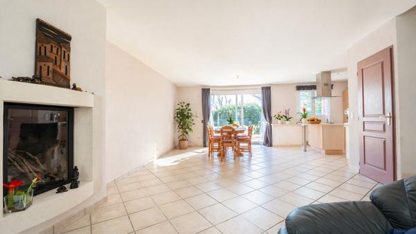 Maison 5 pièces à vendre à Collonges-sous-Salève (74160) ? Proche frontière Suisse et Genève