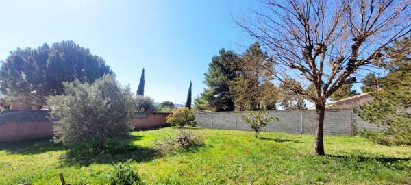 Terrain constructible viabilisé de 475M² Bize Minervois