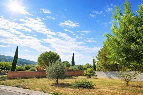 Terrain constructible viabilisé de 475M² Bize Minervois