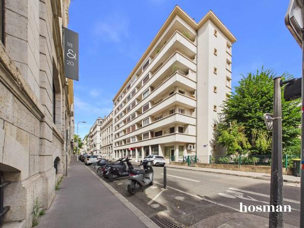Lyon 6ᵉ – Adresse de Prestige & Potentiel Unique (80 m² + Balcon 10 m² + Parking) Habitation d'exception ou Bureaux de Standing : façonnez l'espace qui vous ressemble !