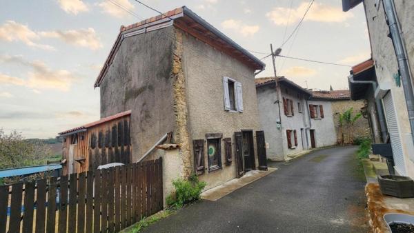Maison de hameau et petit jardin