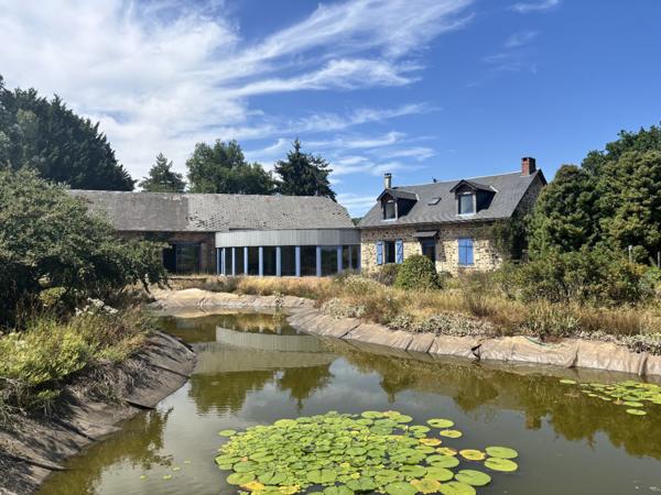 Maison avec 2 chambres, jardin 4296 m2, 212 m2 habitables.