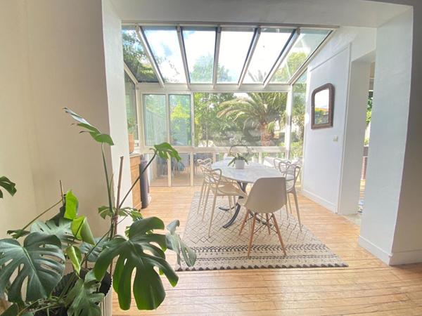 Belle maison de famille, avec grand jardin, quartier très recherché au coeur de Bordeaux Bastide