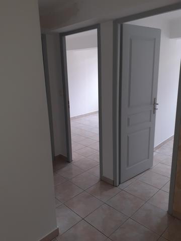 Les Arcs (83460) Aux Arcs-sur-Argens, appartement type 4 pièces avec JARDIN en indivision