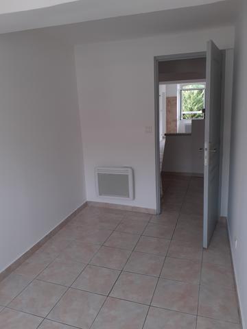 Les Arcs (83460) Aux Arcs-sur-Argens, appartement type 4 pièces avec JARDIN en indivision