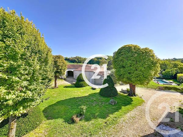 Maison à vendre  8 pièces - 402 m2 GENTE - 16