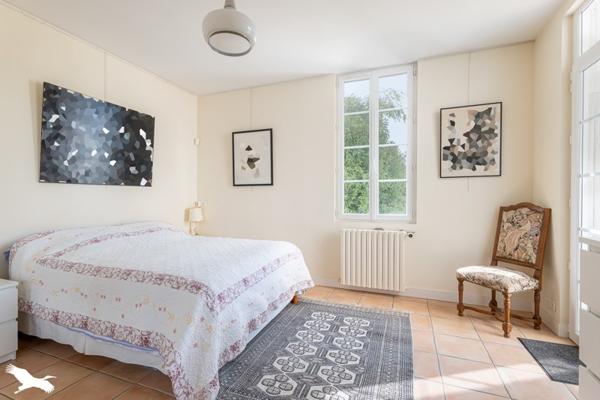 Maison à vendre |  Saintes |  6 pièces | 200 m²