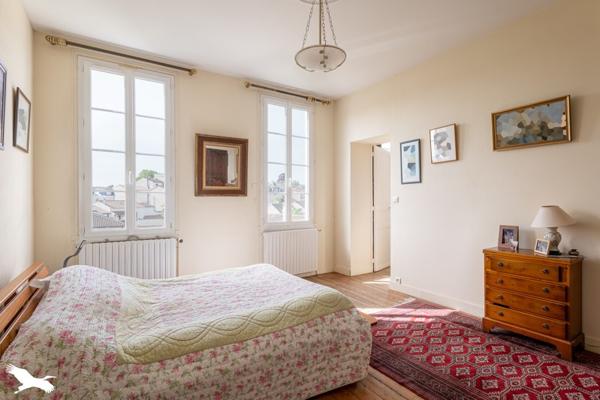 Maison à vendre |  Saintes |  6 pièces | 200 m²