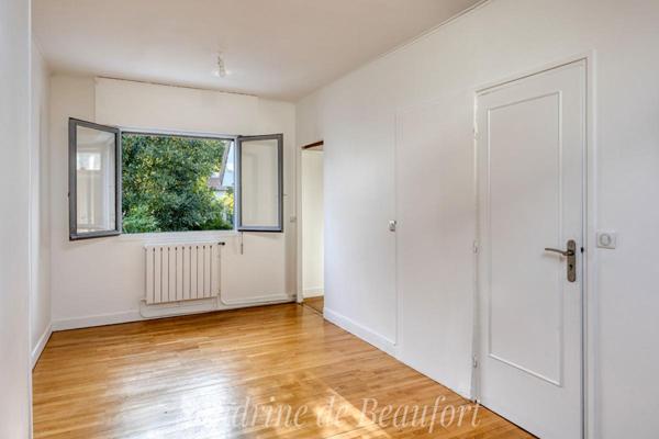 Colombes/Bois Colombes -Maison de famille - 4 chambres - Jardin