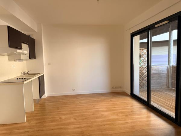APPARTEMENT T2 AVEC BALCON RESIDENCE BOUGAINVILLE A ROCHEFORT