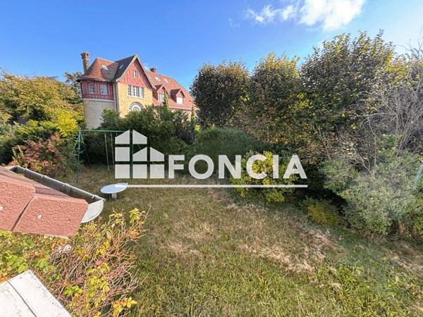 À vendre Terrain 729 m² - Versailles 78000