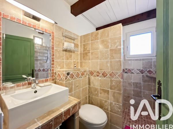 Maison à vendre 4 pièces 120 m² Barjac