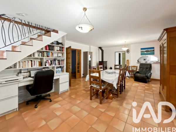 Maison à vendre 4 pièces 120 m² Barjac