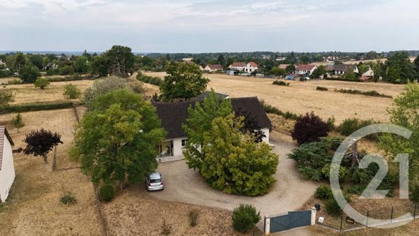 Maison à vendre  6 pièces - 148,40 m 2   TREVOL  - 03