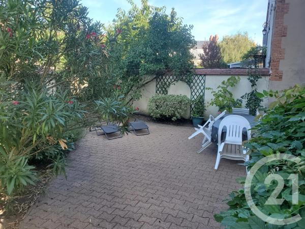 Maison à vendre  7 pièces - 251 m 2   MONTLUCON  - 03
